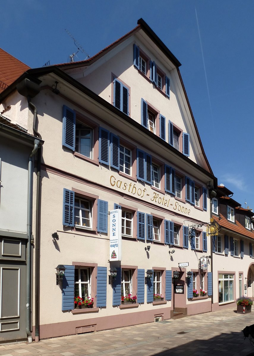 Bad Krozingen, Gasthof-Hotel  Sonne , auf der Basler Strae, Sept.2017