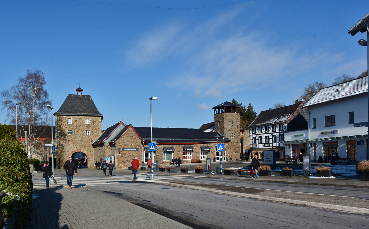 Bad Mnstereifel - Orchheimer Tor und das City Outlet  Unter der Dreimhle  - 17.02.2016