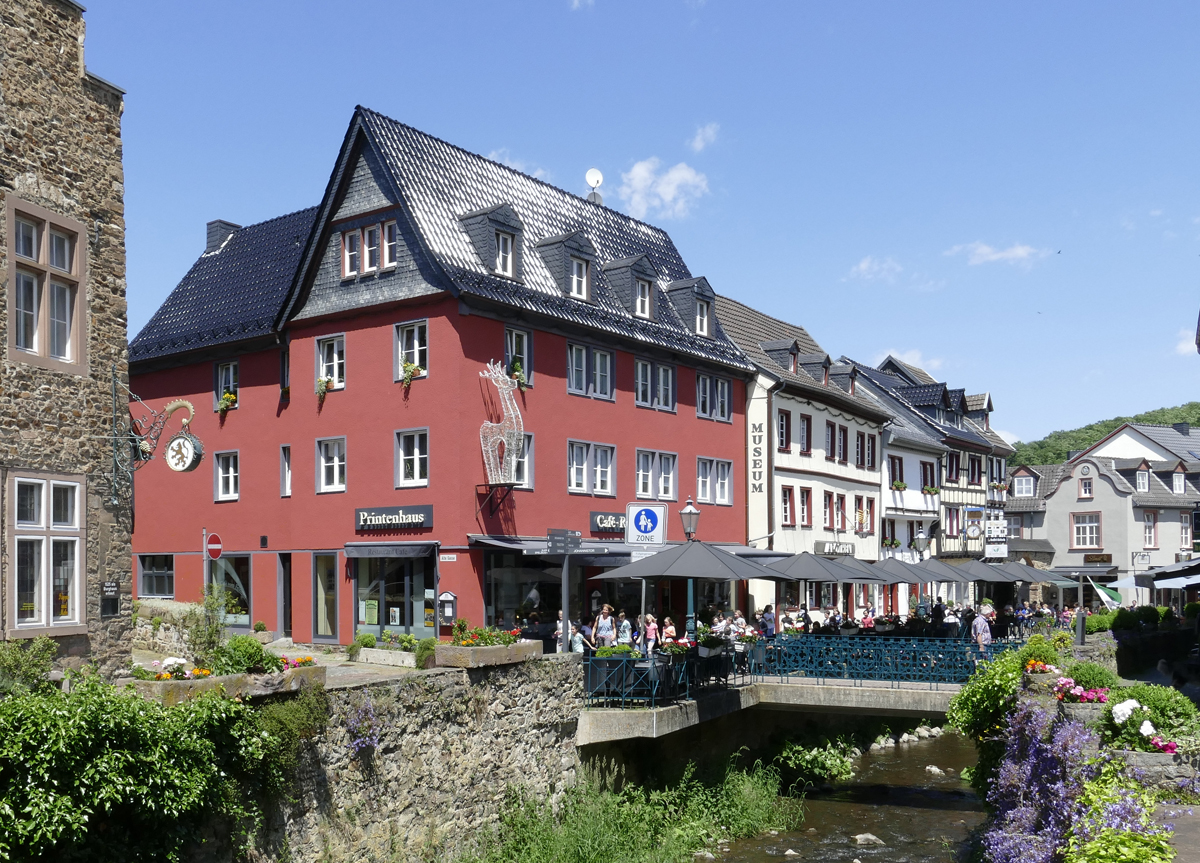 Bad Mnstereifel - Printenhaus, Museum und div. Geschfte an der Werther Strasse - 14.06.2019