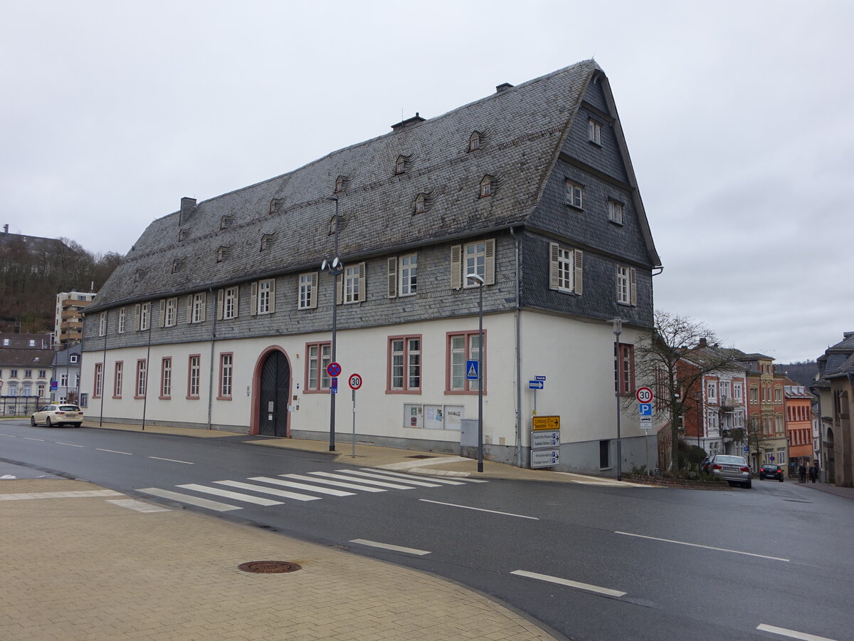 Bad Schwalbach, Rotenburger Schlsschen, heute Amtsgericht, erbaut 1602 (29.01.2022)