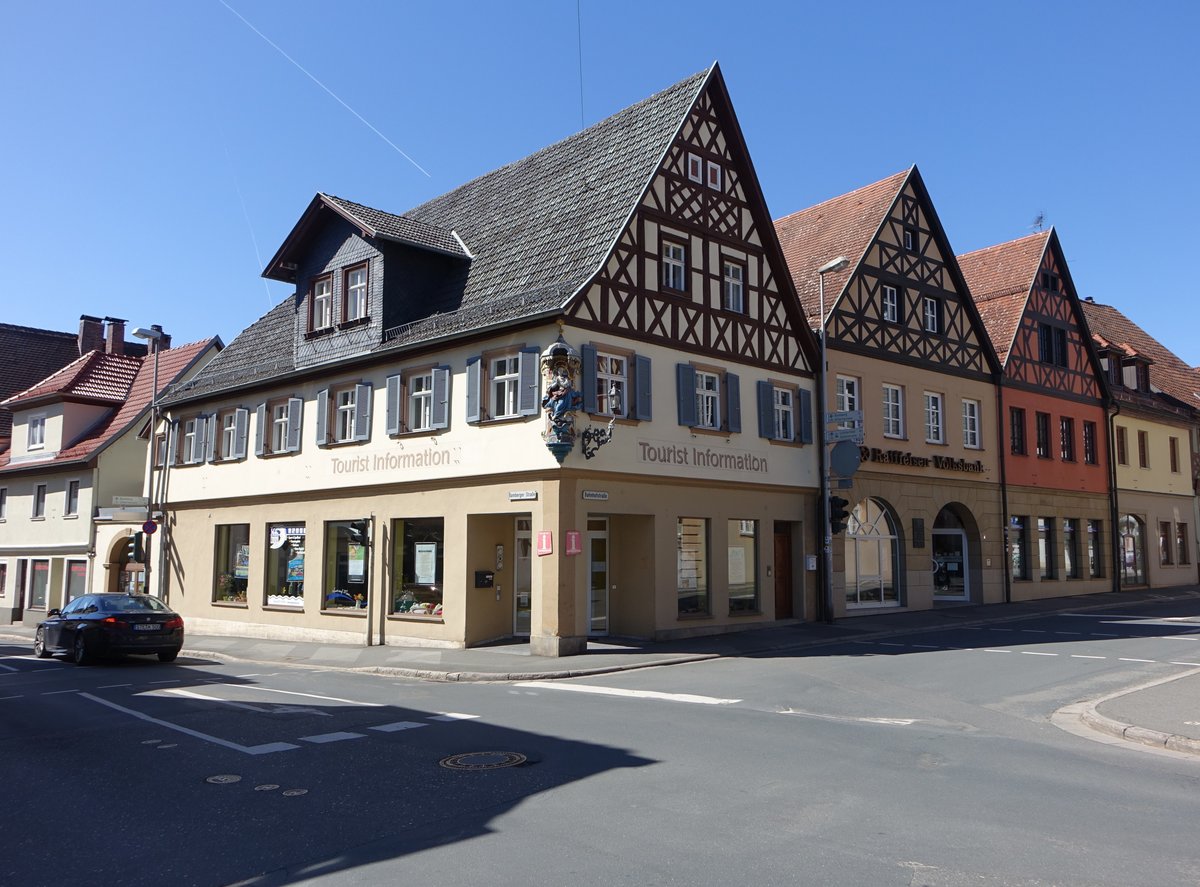 Bad Staffelstein, Touristinfo Ecke Bambergerstrae  und Bahnhofstrae (07.04.2018)