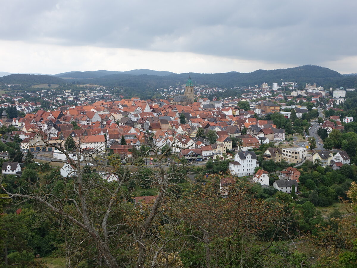 Bad Wildungen, Ausblick auf die Altstadt mit ev. Stadtkirche (05.08.2022)