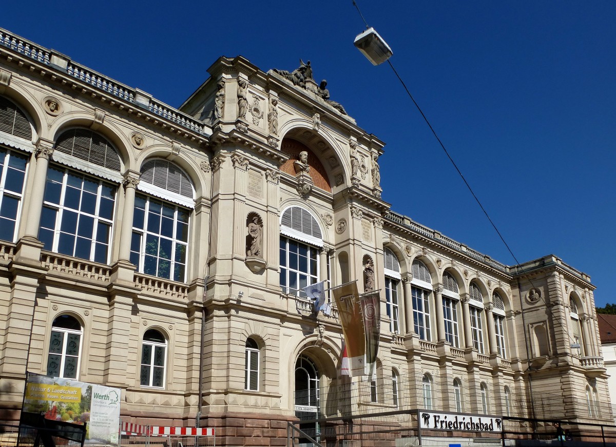 Baden-Baden, das 1869-77 erbaute Friedrichsbad mit seiner Neorenaissancefassade, Sept.2015