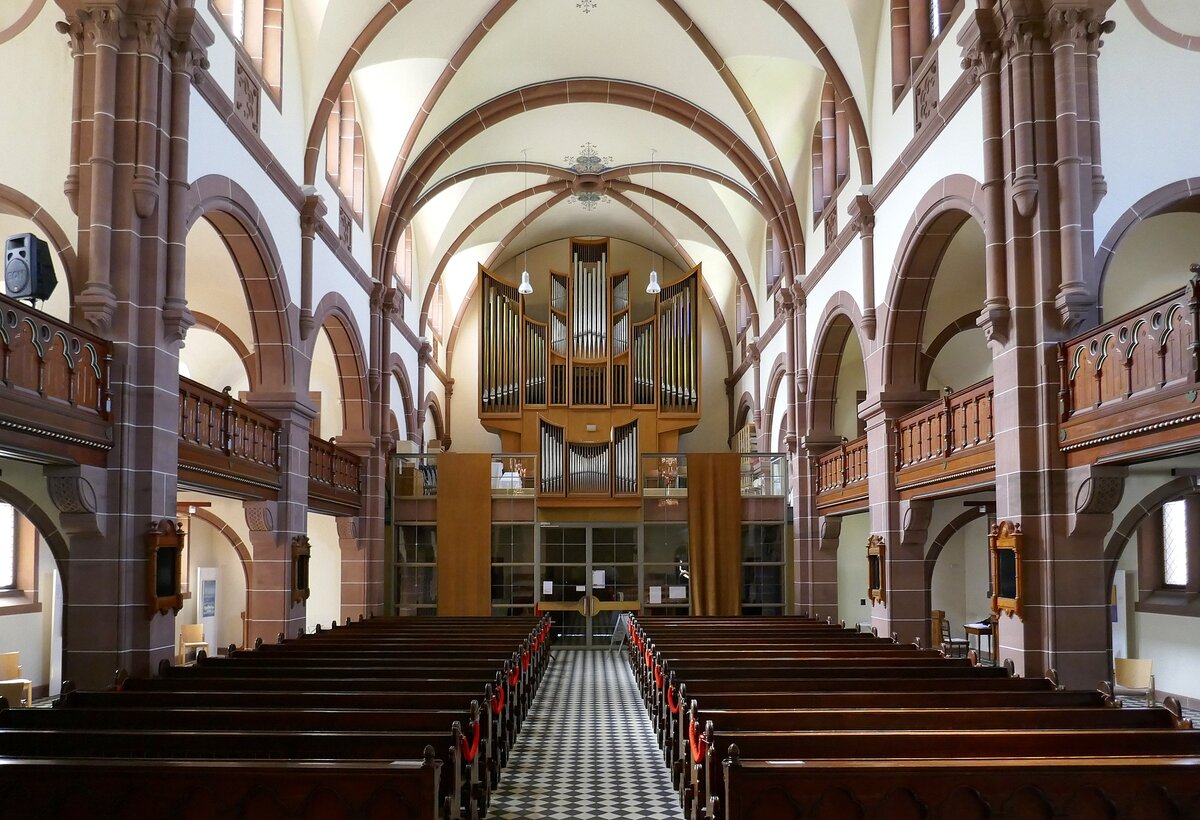 Badenweiler, Blick zur Orgelempore in der evangelischen Pauluskirche, Sept.2021