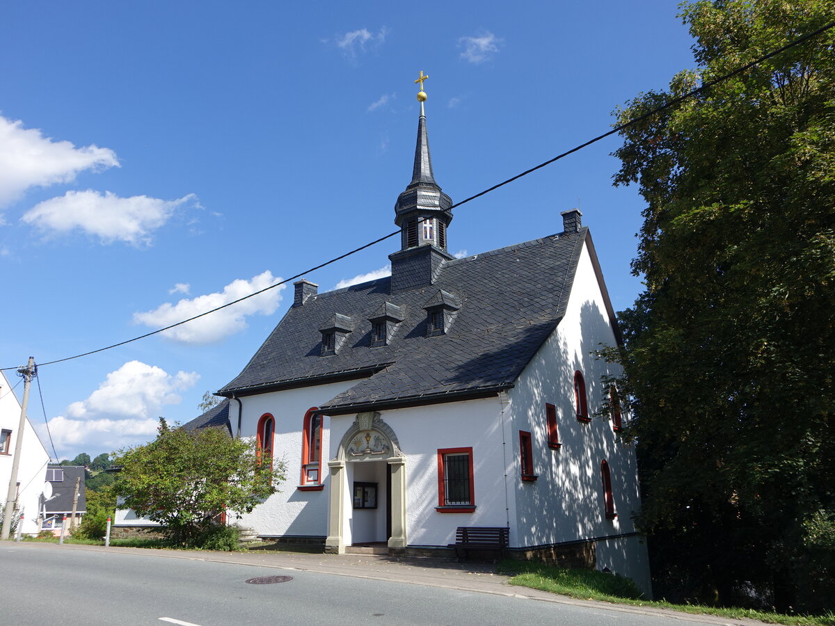 Brenstein, kath. Pfarrkirche, erbaut von 1920 bis 1921, Putzbau mit Dachreiter (19.08.2023)