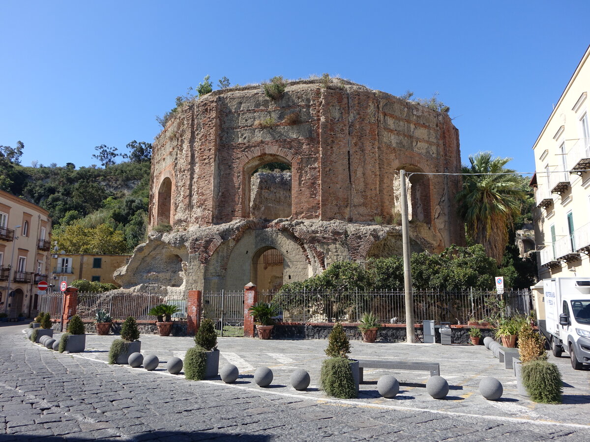 Baia, antiker Tempio di Venere in der Via Molo di Baia (22.09.2022)