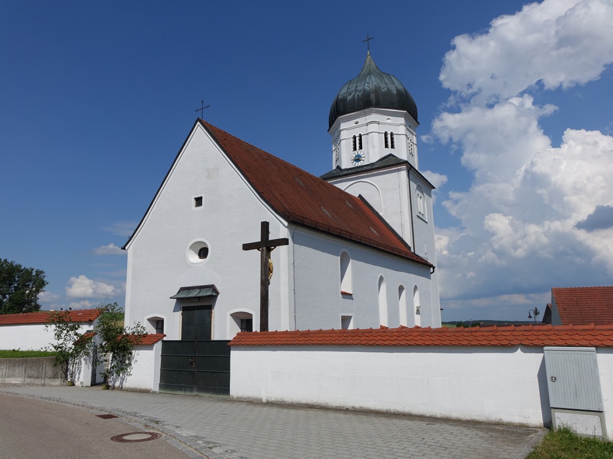 Baierfeld, Kath. St. Joseph Kirche, Chorturmkirche erbaut 1482, Langschiff verlngert 1718, Turmoktogon von 1696 (07.06.2015)