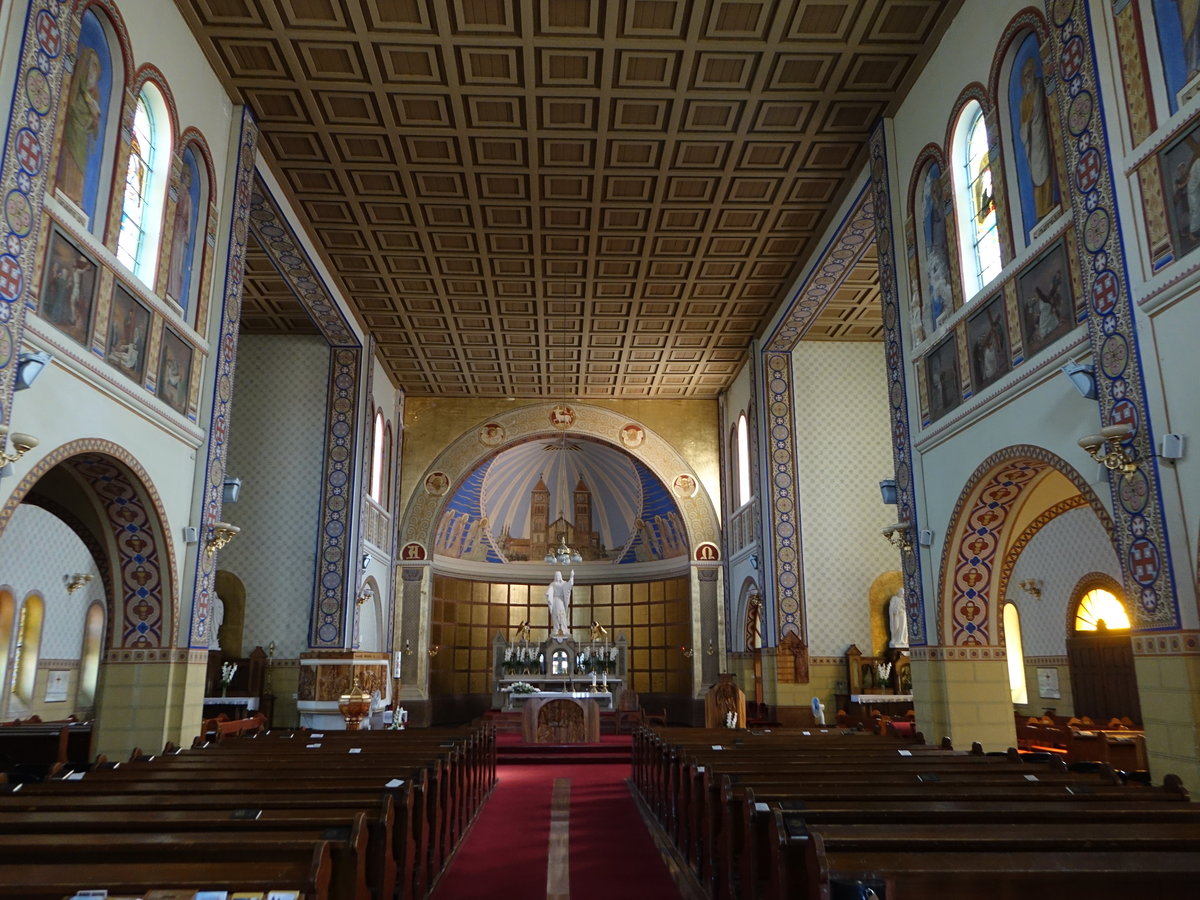 Balatonfred, Innenraum der kath. Christuskirche in der Kossuth Lajos Utca (28.08.2018)