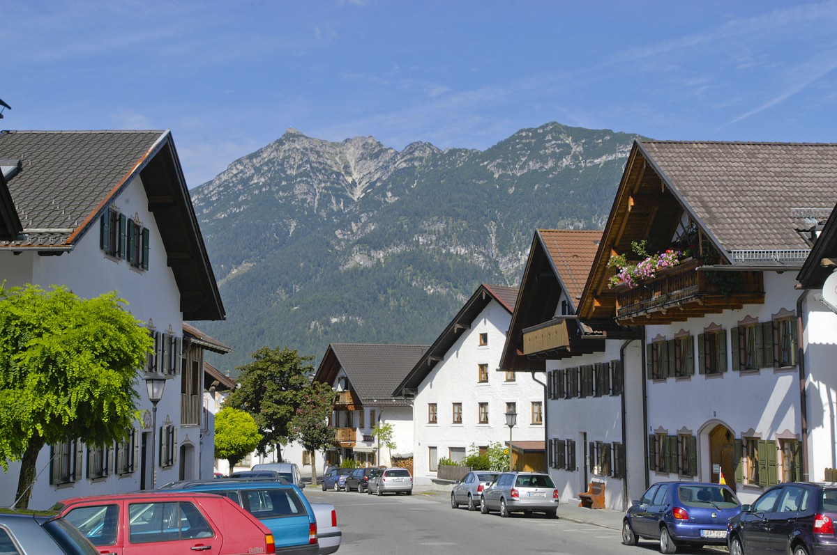 Ballengasse in Garmisch-Partenkirchen. Aufnahme: Juli 2008.