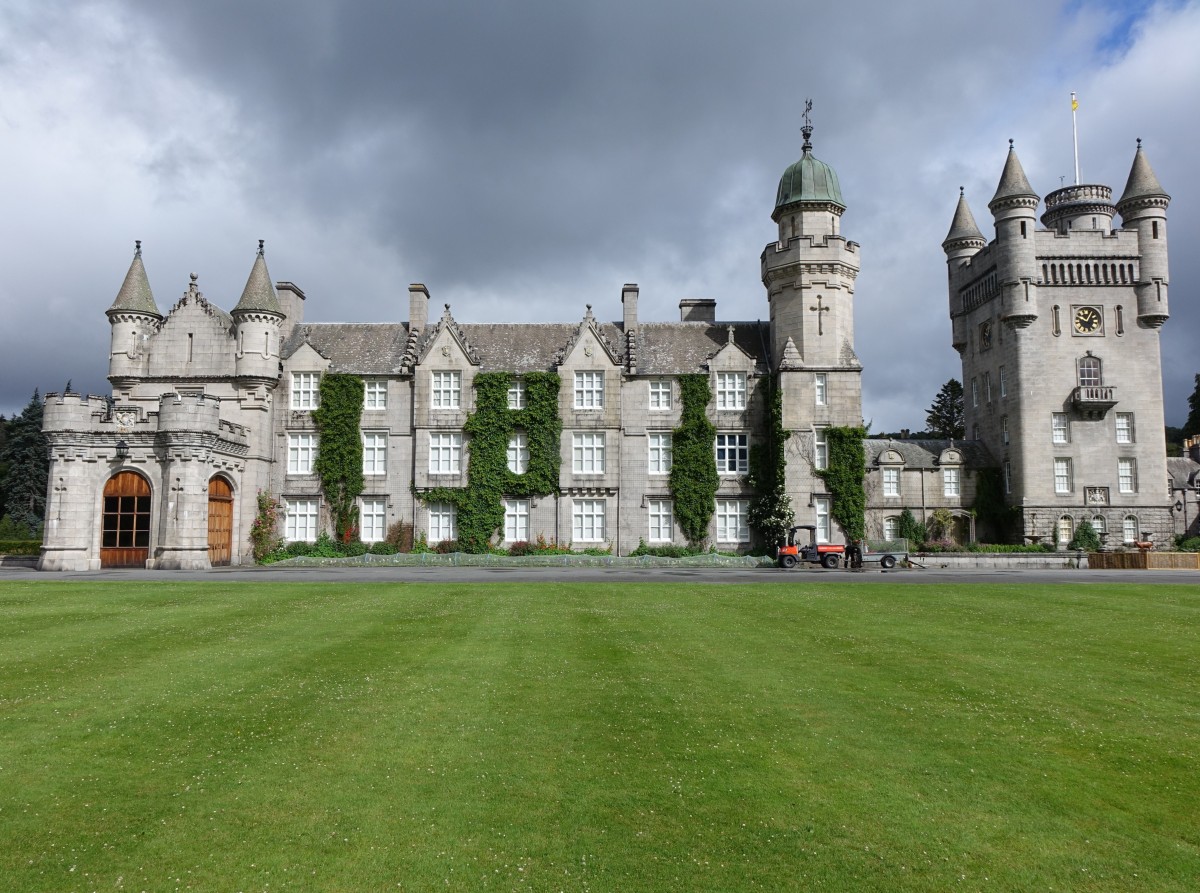 Balmoral Castle, erbaut ab 1484, seit 1848 im Besitz der Knigl. Familie (08.07.2015)