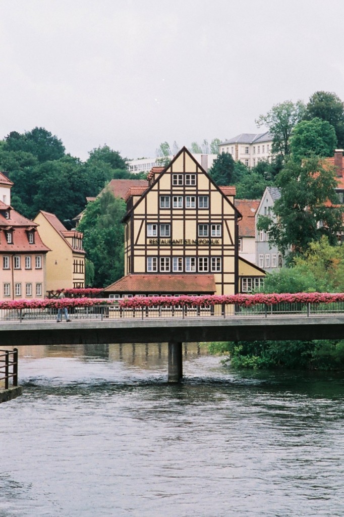 BAMBERG, 22.08.1998, Blick auf das Hotel St. Nepomuk