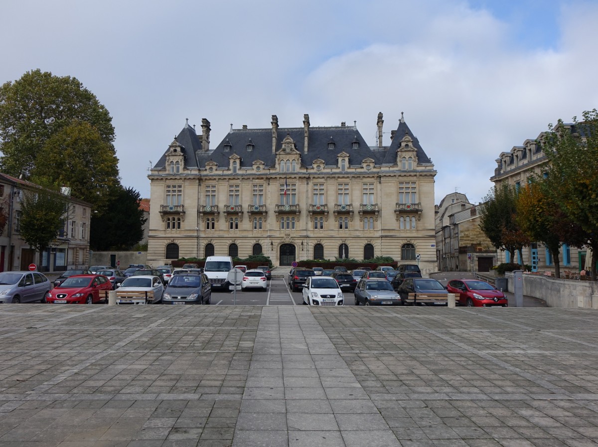 Bar-le-Duc, Prfektur am Place Reggio (26.10.2015)