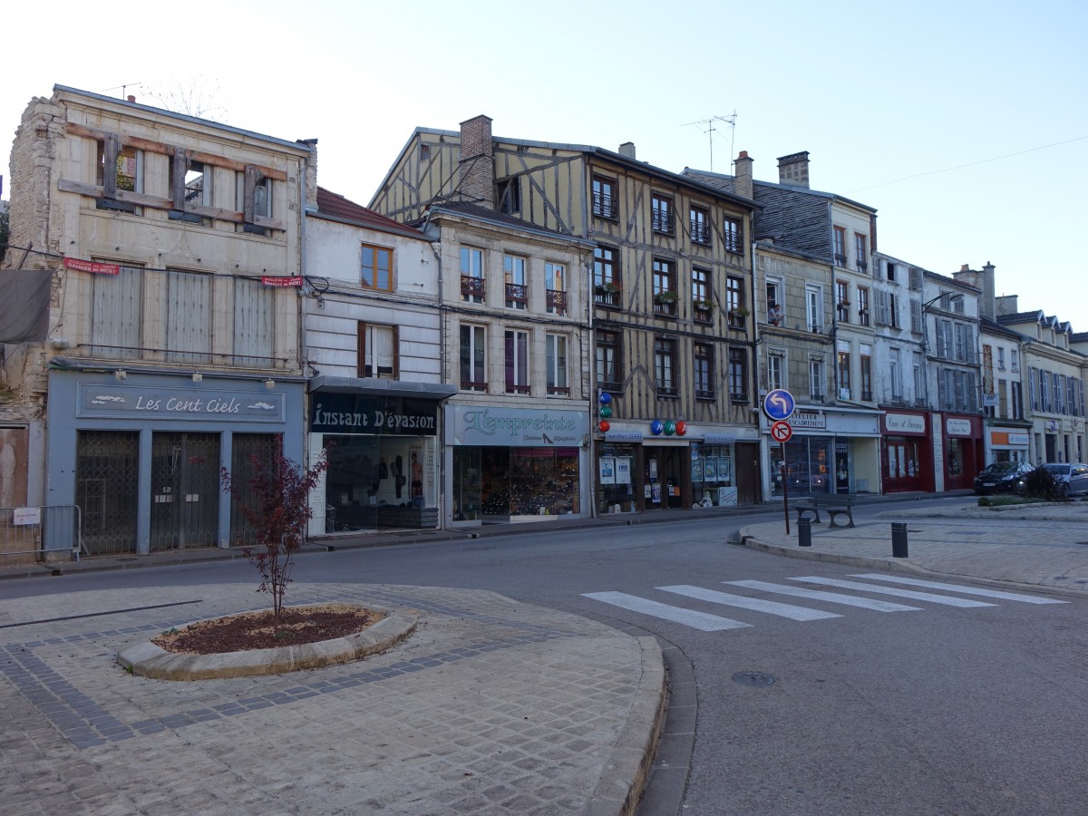 Bar-sur-Aube, Rue Nationale (26.10.2015)