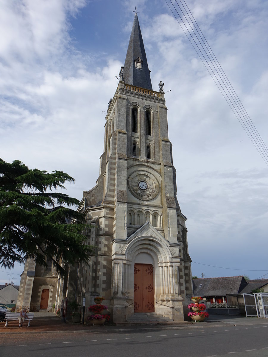 Barace, Kirche Saint-Aubin, erbaut im 12. Jahrhundert (09.07.2017)