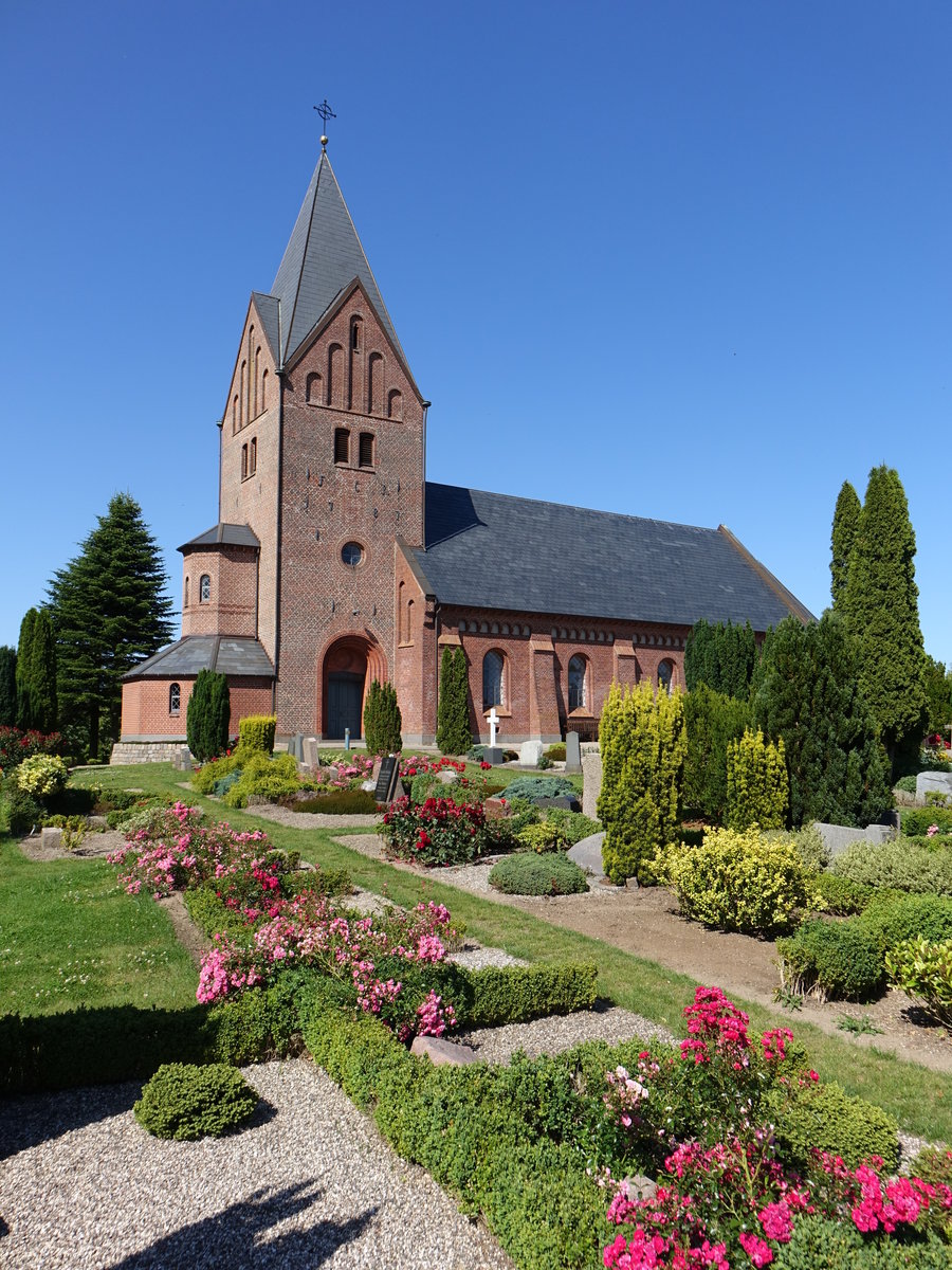 Barrit, romanische Ev. Kirche, erbaut von 1150 bis 1160 (23.07.2019)