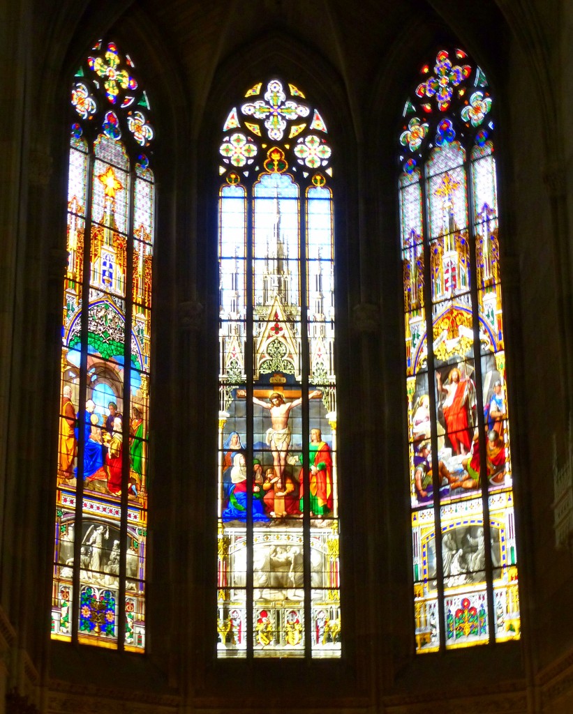 Basel, die Chorfenster der Elisabethenkirche von 1865 stammen von den Gebrdern Burkard aus Mnchen, Mai 2015