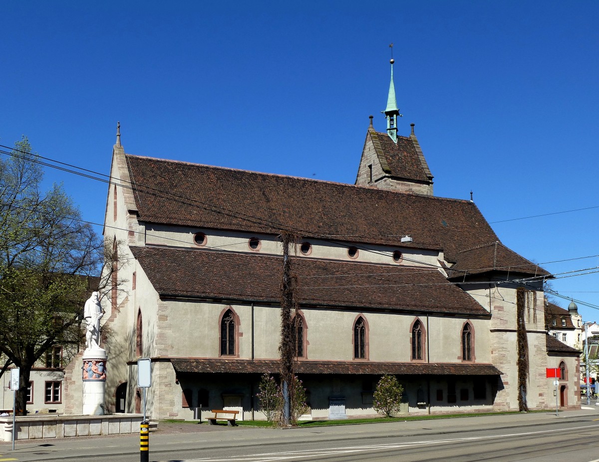 Basel, die gotische Theodorskirche am Wettsteinplatz ist die lteste Pfarrkirche in Kleinbasel, erste urkundliche Erwhnung bereits 1084, seit 1529 evangelisch-reformierte Kirche, Mai 2015 