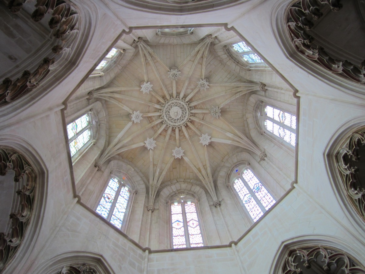 Batalha, zentrales Gewlbe der Grnderkapelle (28.05.2014)