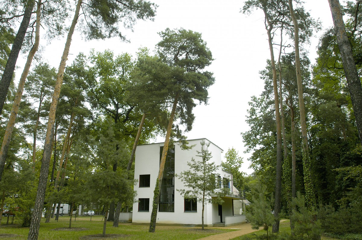 Bauhaus in Dessau - Meisterhaus Feiniger. Aufnahme: Juli 2006.