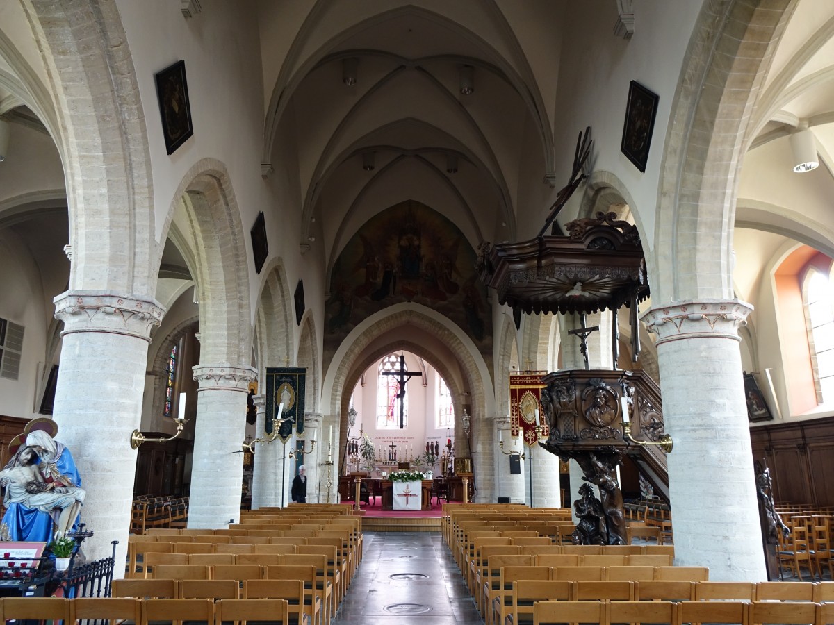 Bazel, Innenraum der St. Petrus Kirche (29.04.2015)