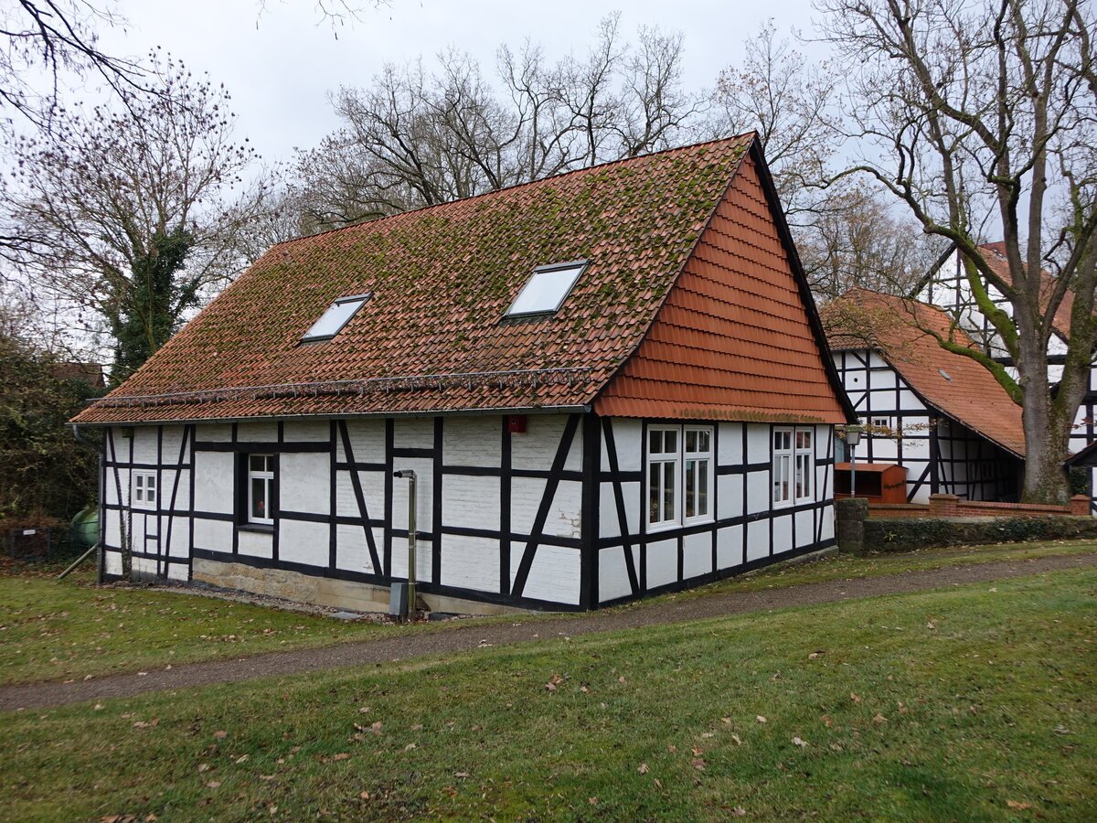 Beber, evangelisches Gemeindehaus am Kirchplatz (06.12.2025)