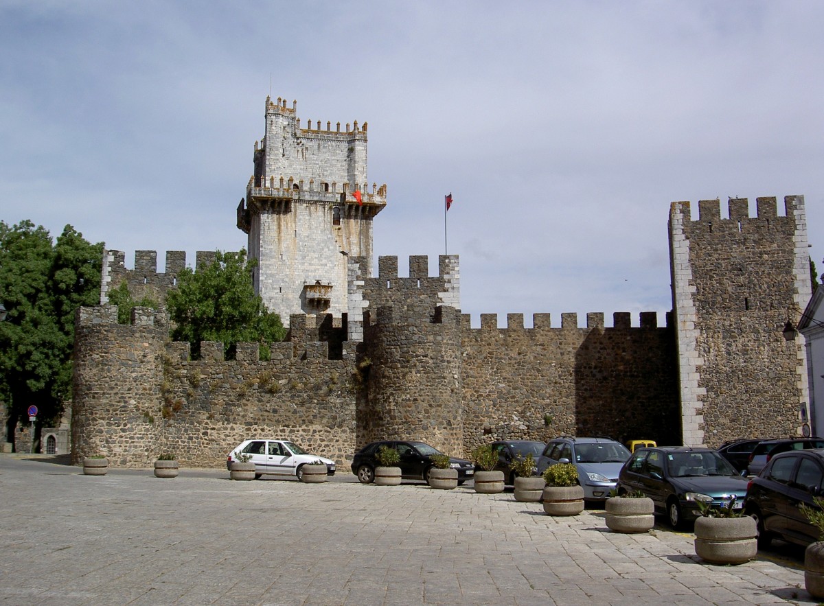 Beja, Castelo mit Torre de Menagem, mit 40 Meter höchster Burgturm Portugals (27.05.2014)