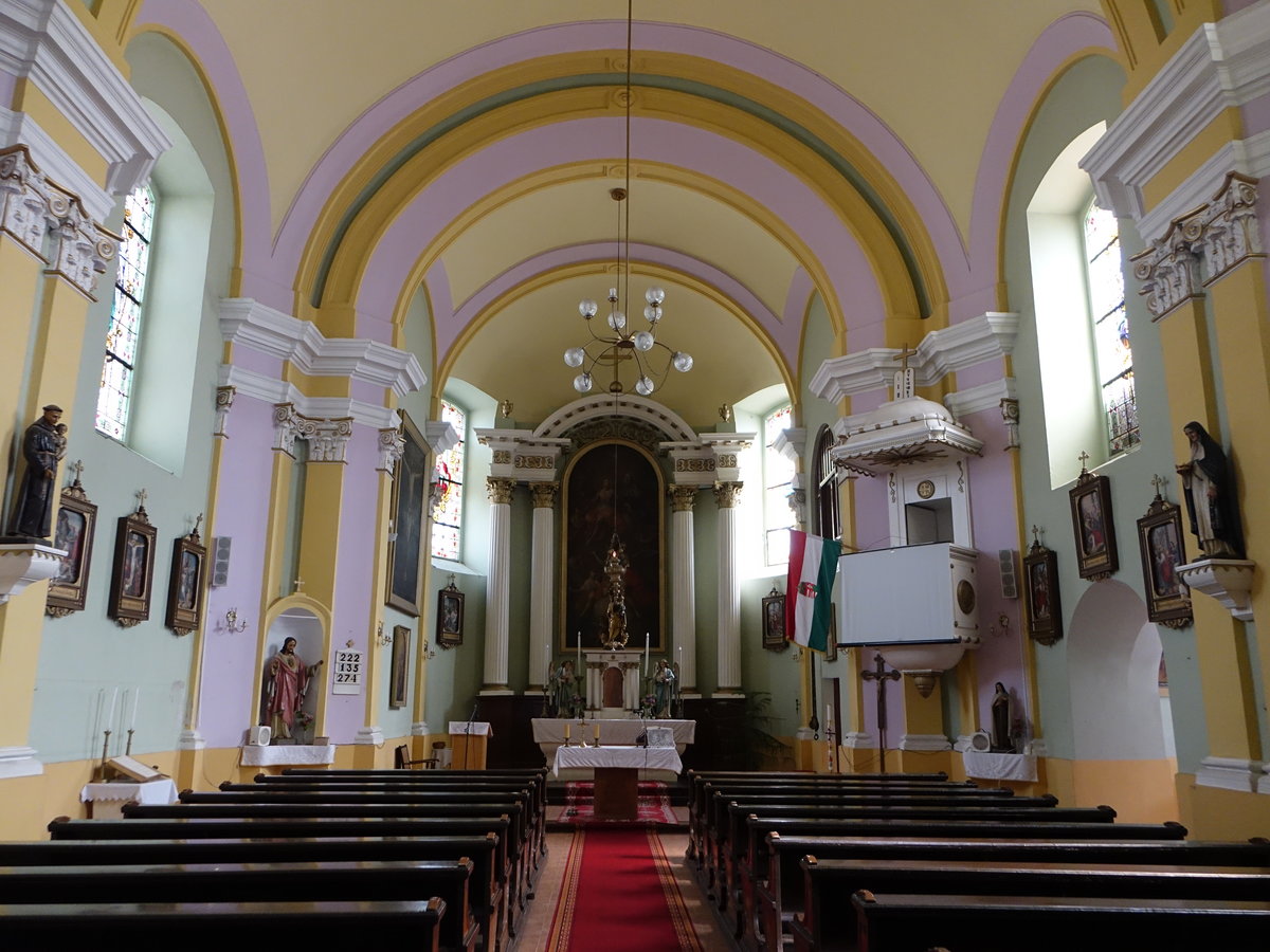 Bekes / Bekesch, Innenraum der Pfarrkirche Hl. Dreifaltigkeit (26.08.2019)