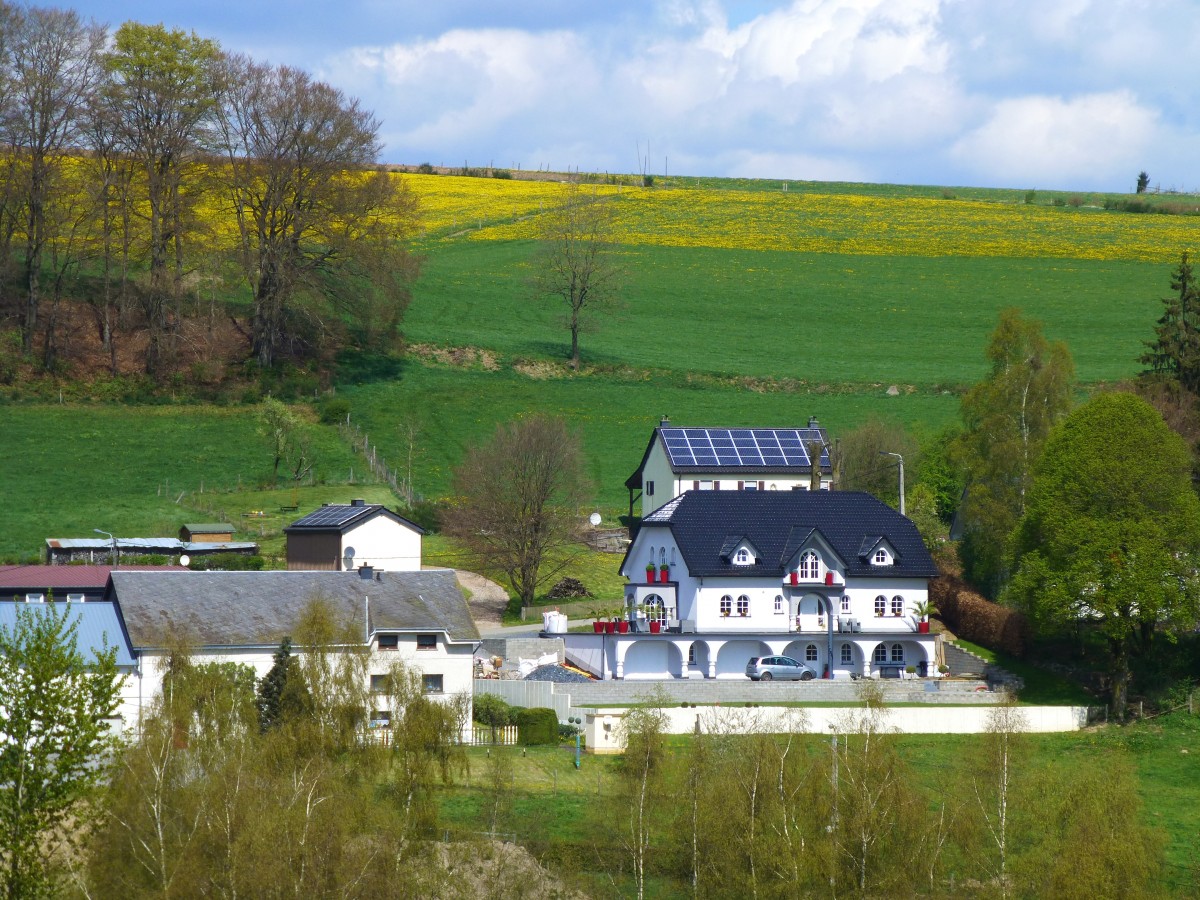 Belgien, Wallonien, Provinz Lttich, deutschsprachige Gemeinschaft, Lengeler am Vennbahn Radweg (Strecke 47 in Belgien). 23.04.2014