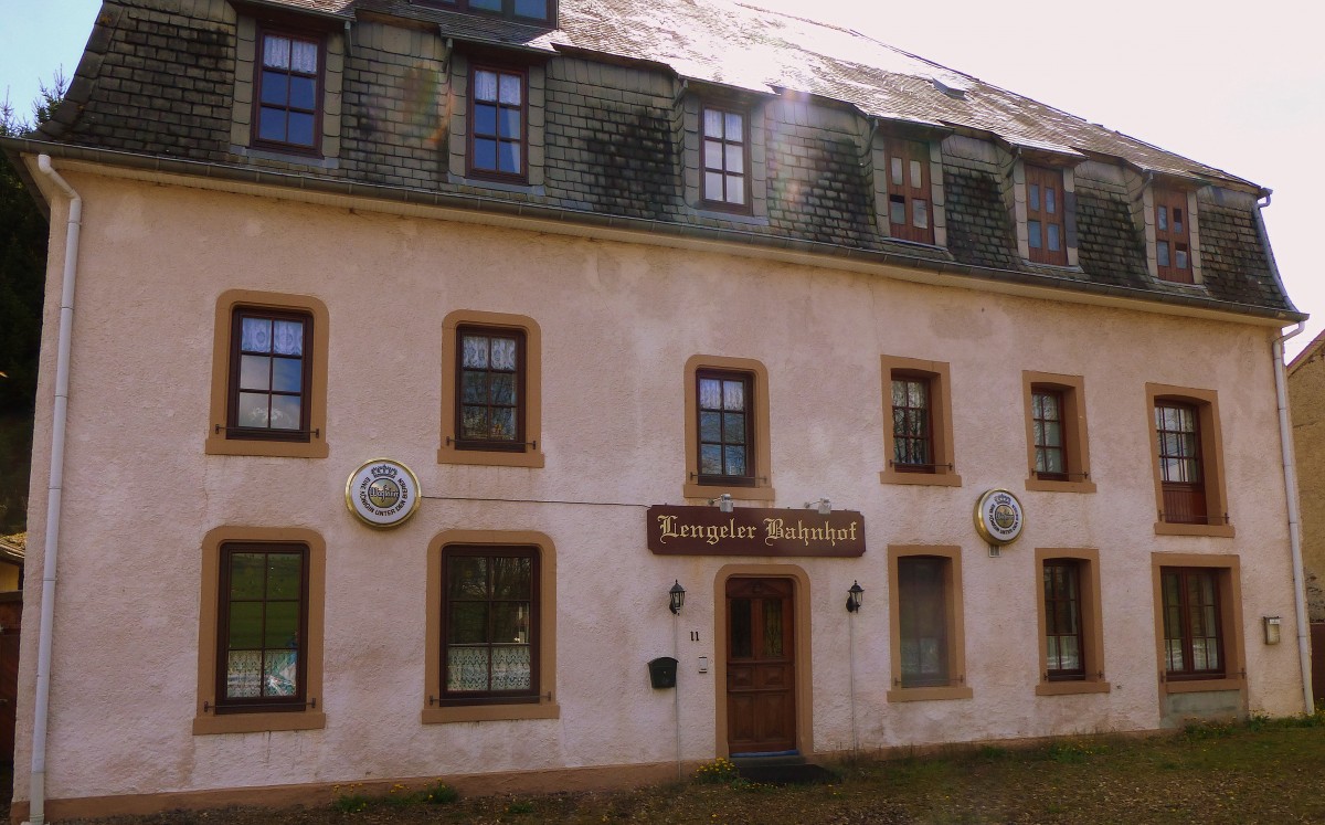 Belgien, Wallonien, Provinz Lttich, deutschsprachige Gemeinschaft, der ehemalige Bahnhof Lengeler heute am Vennbahn Radweg (Strecke 47 in Belgien). 23.04.2014