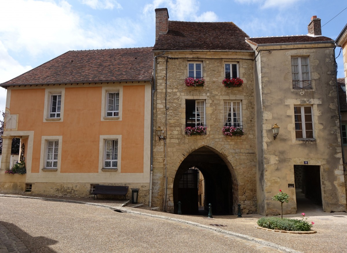 Belleme, Oberes Stadttor La Porche (17.07.2015)