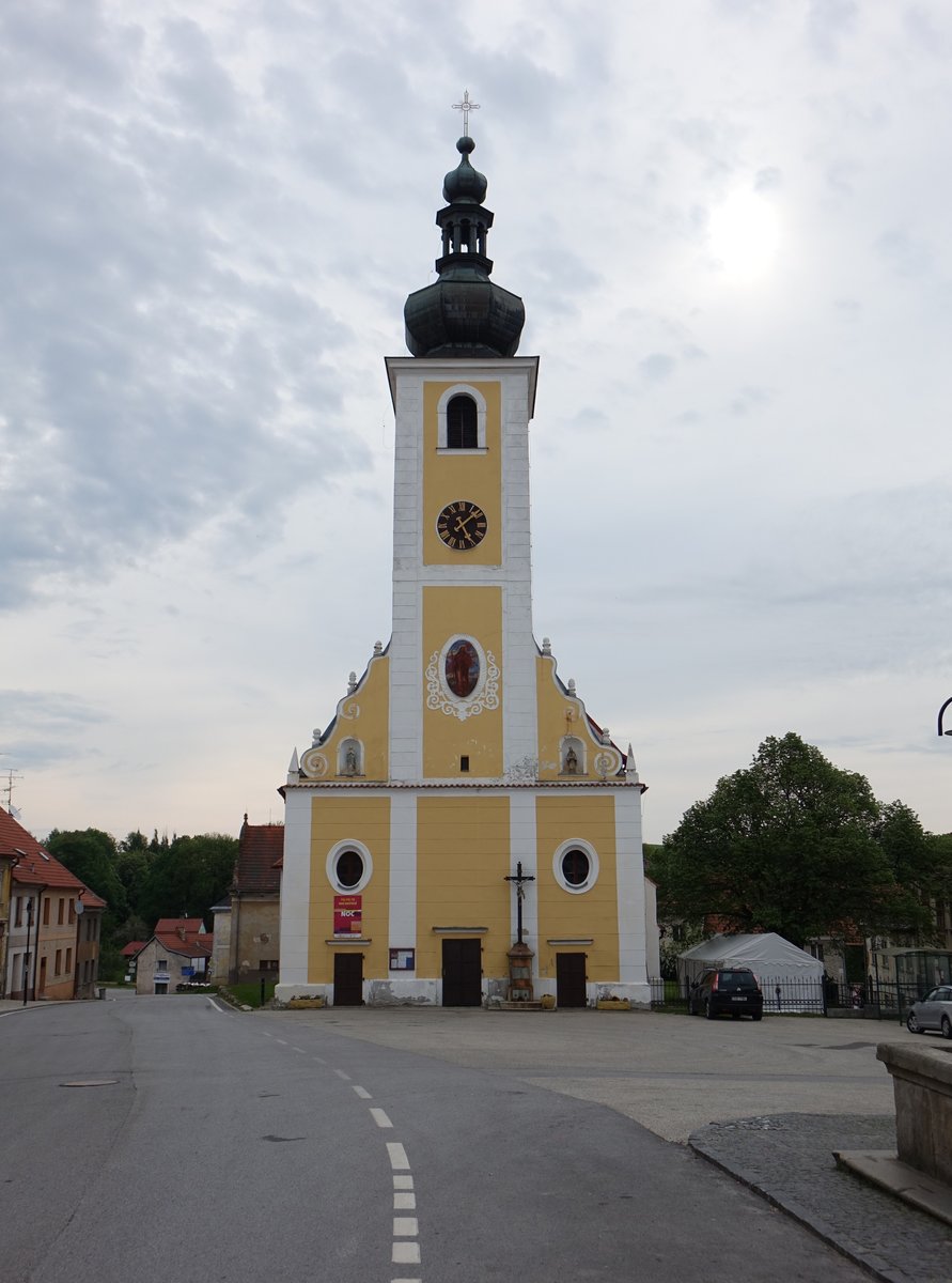 Beneov nad Černou, gotische St. Jakob Kirche, barock umgebaut im 17. Jahrhundert (27.05.2019)