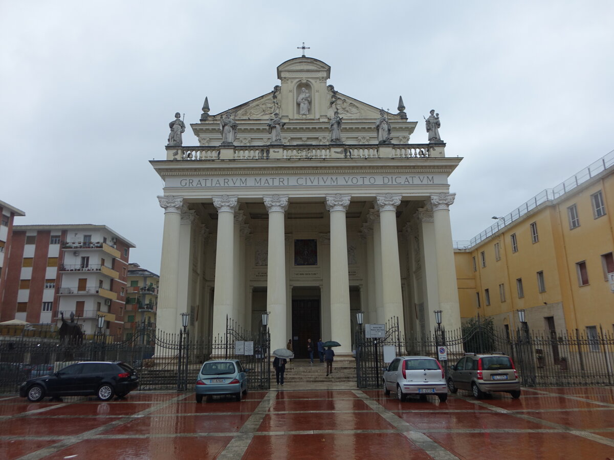 Benevento, Basilika Maria Santissima delle Grazie, erbaut von 1839 bis 1901 (25.10.2022)