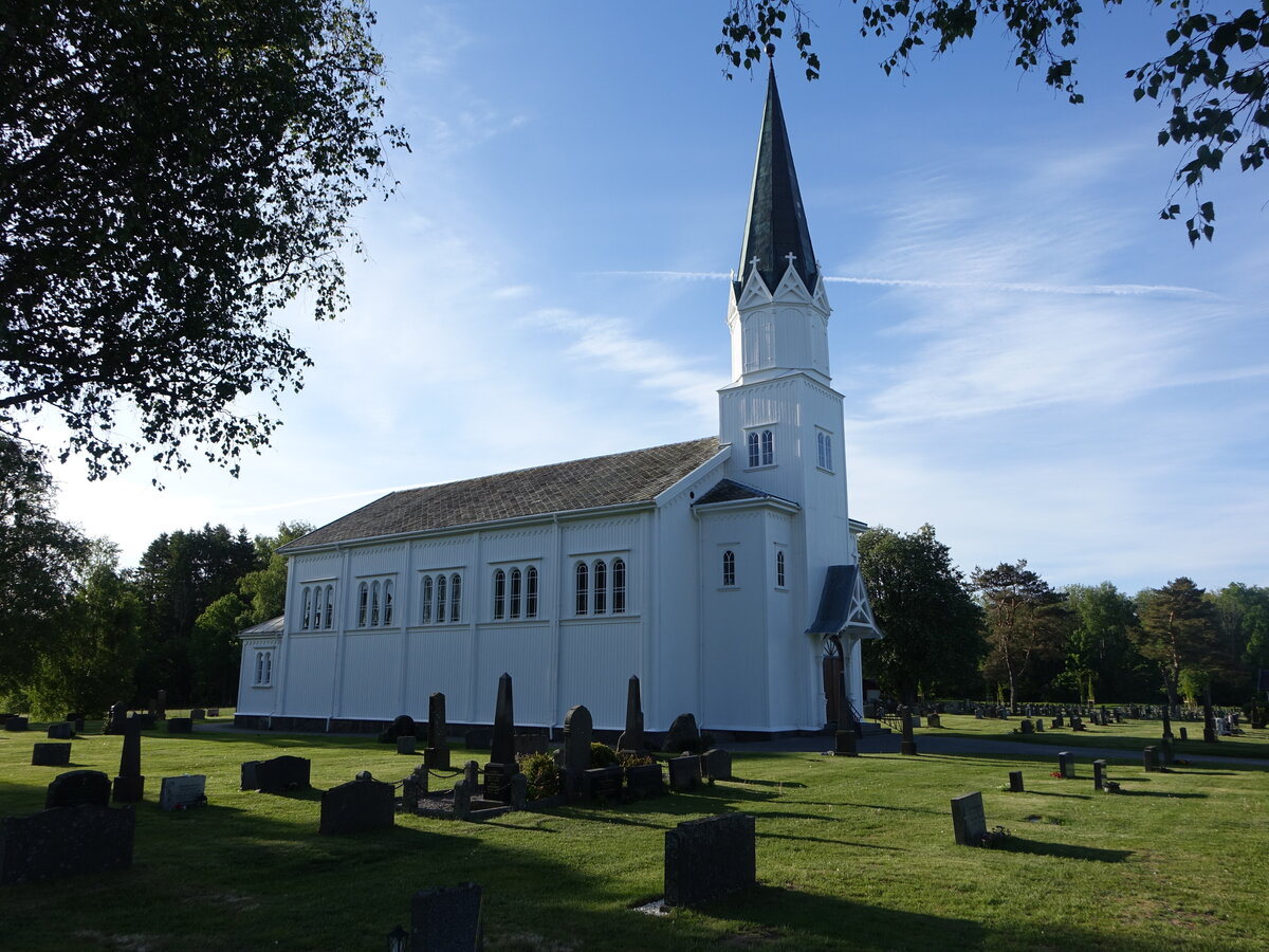 Berg, neue evangelische Kirche, erbaut 1878 durch Johannes Henrik Nissen (29.05.2023)