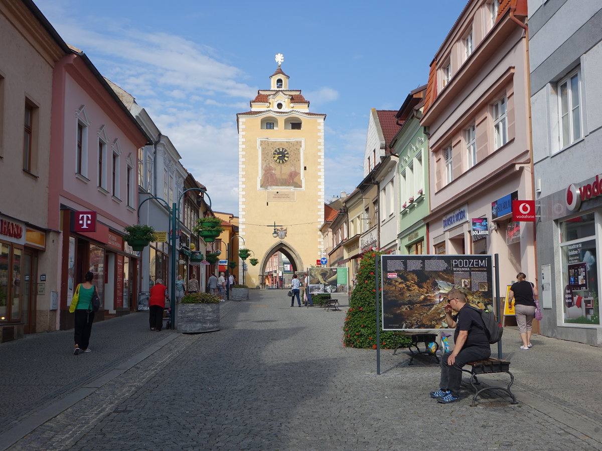 Beroun / Beraun, Pilsener Tor oder Plzenska Brana, gotisches Stadttor aus dem 14. Jahrhundert (27.06.2020)