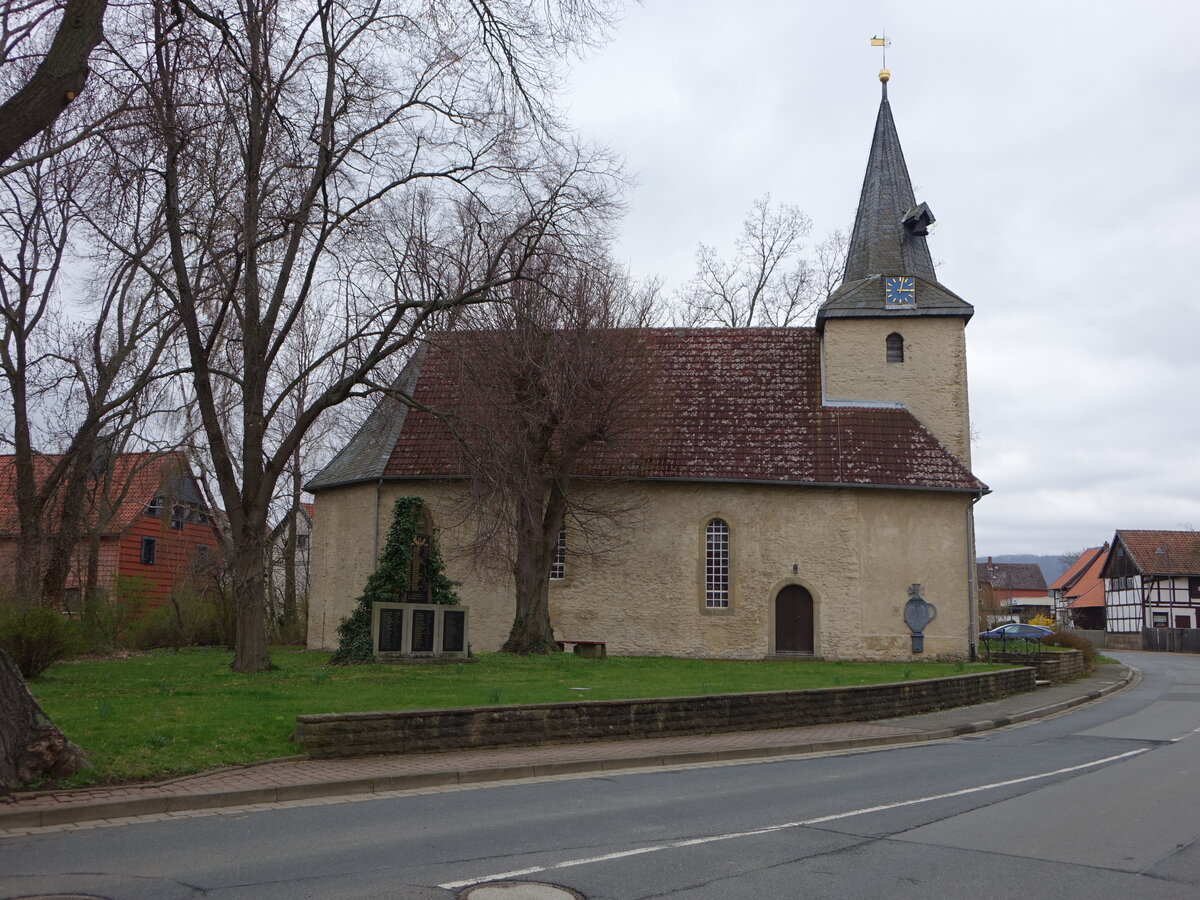 Bettingerode, evangelische Dorfkirche, romanische Feldsteinkirche, erweitert von 1666 bis 1669 (21.03.2024)