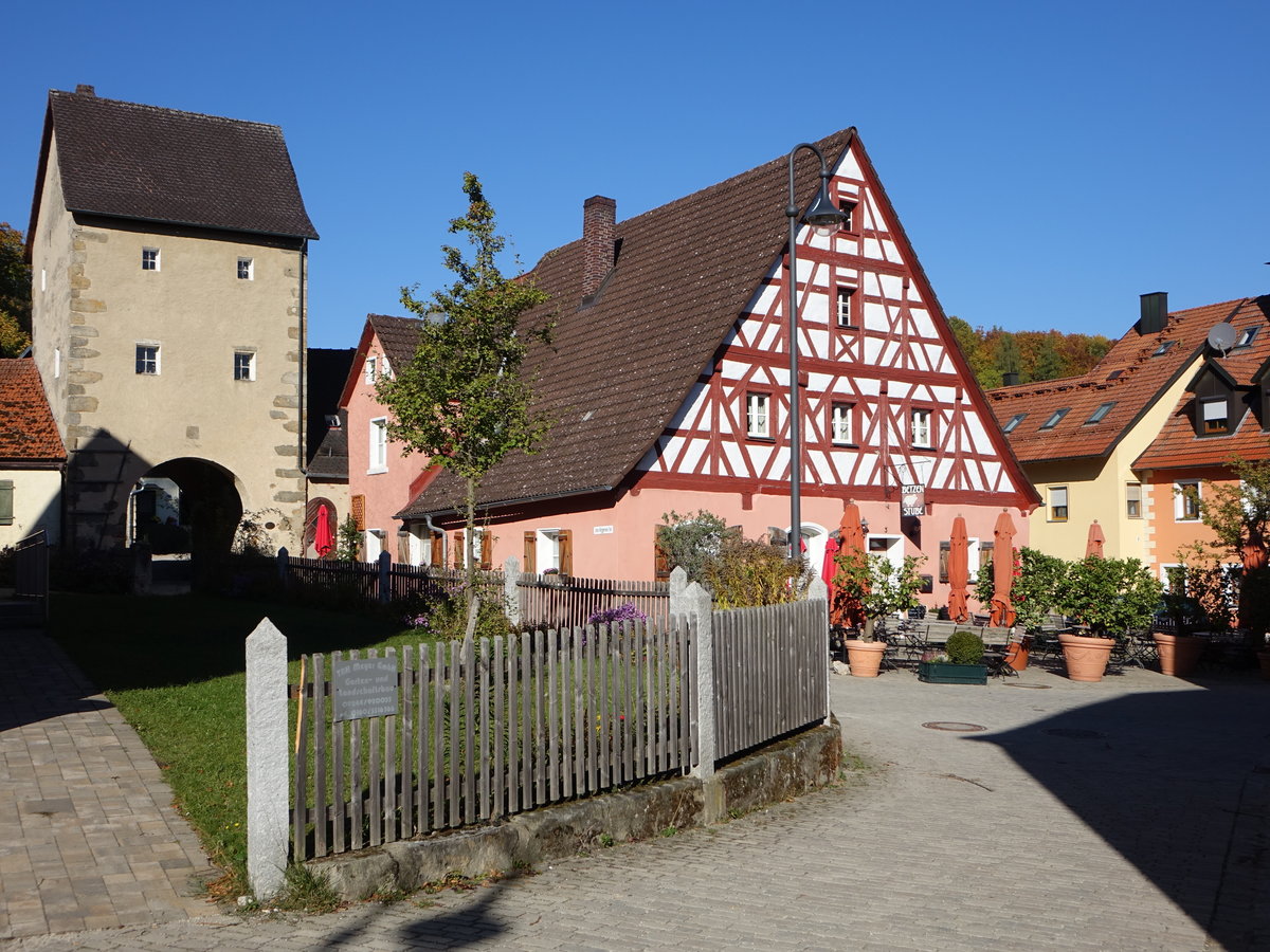 Betzenstein, hinteres Stadttor und Fachwerkhaus in der Schlostrae (13.10.2018)