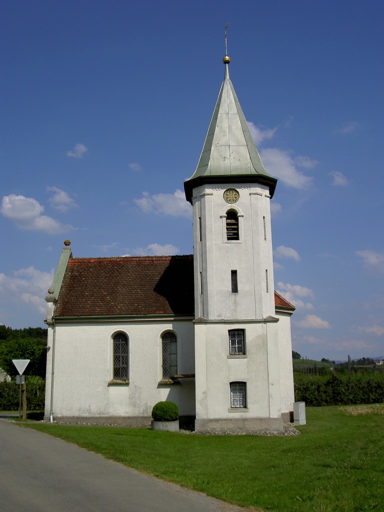 Betznau, Sebastianskapelle, erbaut 1600 von Graf Johann III. von Montfort, Turm erbaut 1696 (18.06.2014)