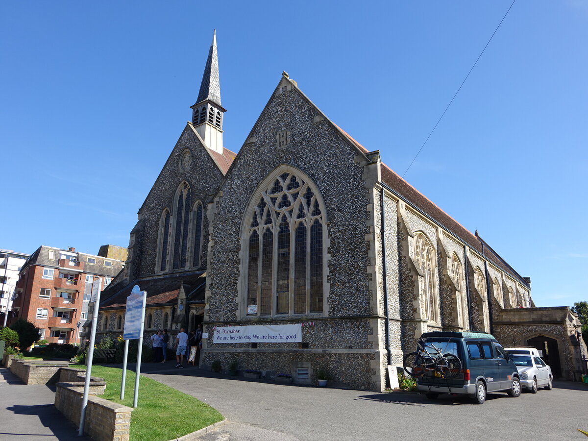 Bexhill-on-Sea, Pfarrkirche St. Barnabas, erbaut von 1887 bis 1891 (04.09.2023)