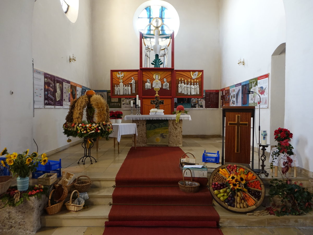 Bieberbach, Erntedankaltar in der evangelischen Kirche (13.10.2018)