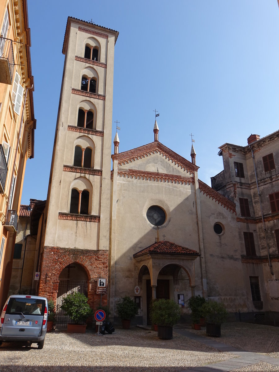 Biella, Pfarrkirche San Giacomo an der Via Avogadro, erbaut im 13. Jahrhundert (05.10.2018)