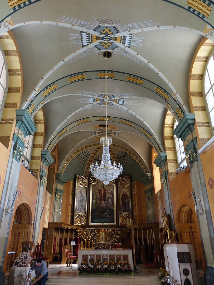 Bielsko-Biala, Chor mit Hochaltar in der St. Nikolaus Kirche (05.09.2020)