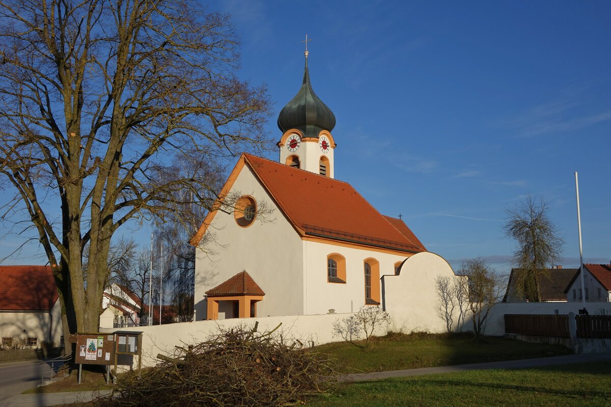 Biesenhard, Pfarrkirche St. Johannes Baptist, erbaut 1715 durch Hans Deller (24.12.2014)