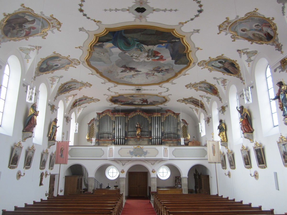 Biessenhofen, Orgelempore und Deckengemlde der St. Georg Kirche (06.03.2014)