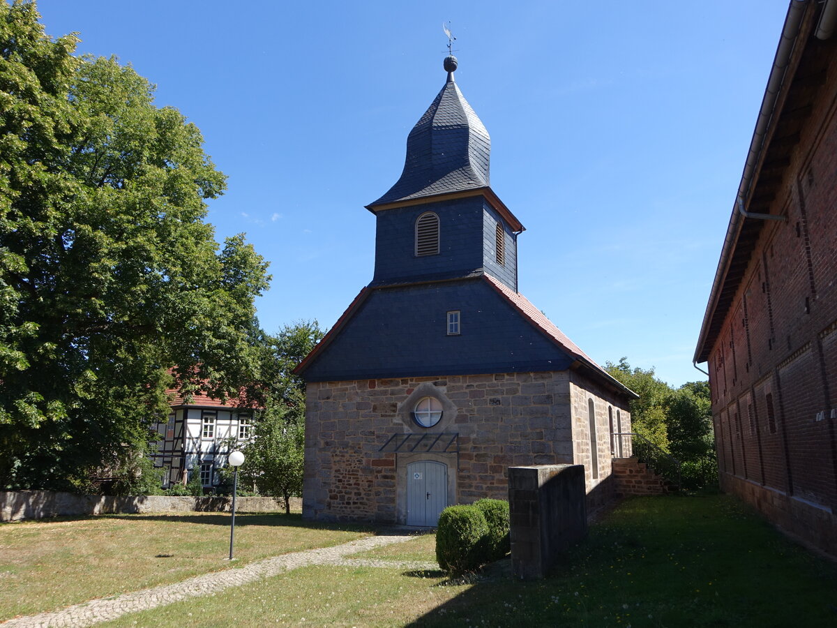 Binsfrth, evangelische Dorfkirche, erbaut 1554 (07.08.2022)