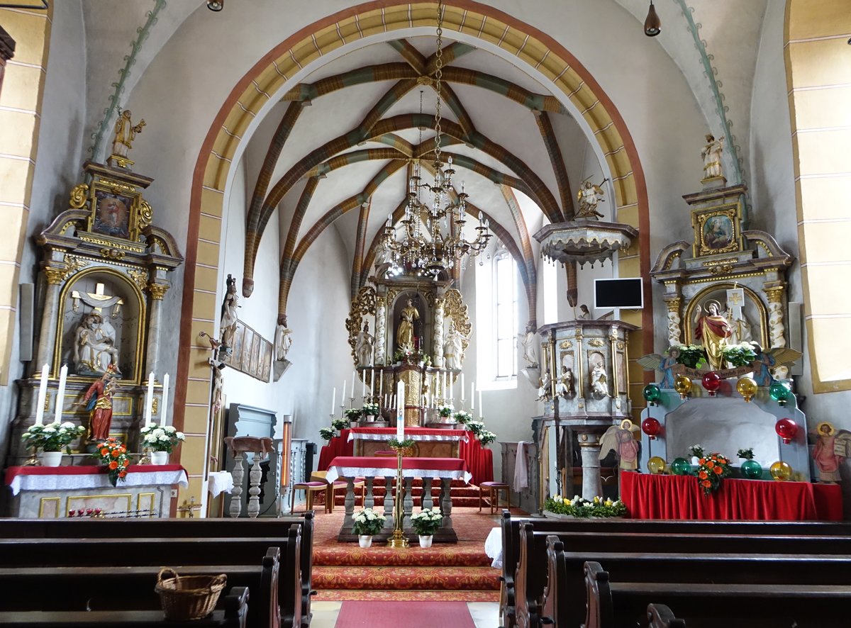 Birnbaum, barocke Altre in der kath. Pfarrkirche St. Stephan (15.04.2017)