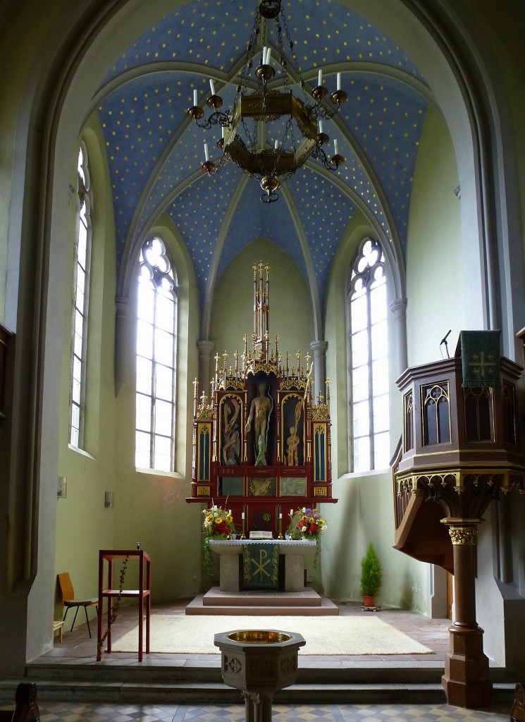 Bischofsgrn, Chor mit Hochaltar in der evangelischen Pfarrkirche, Aug.2014