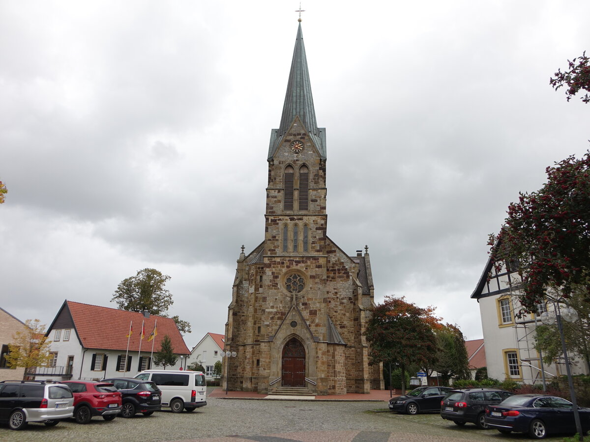 Bissendorf, neugotische kath. Pfarrkirche St. Dionysius, erbaut von 1894 bis 1895 von Alexander Behnes (11.10.2021)