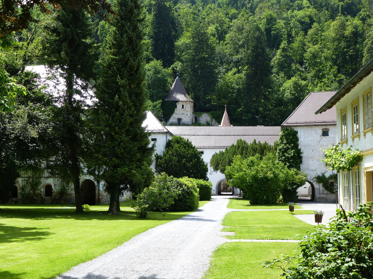 Bistra, Park und Gebude des ehemaligen Klosters, heute Technikmuseum, Juni 2017