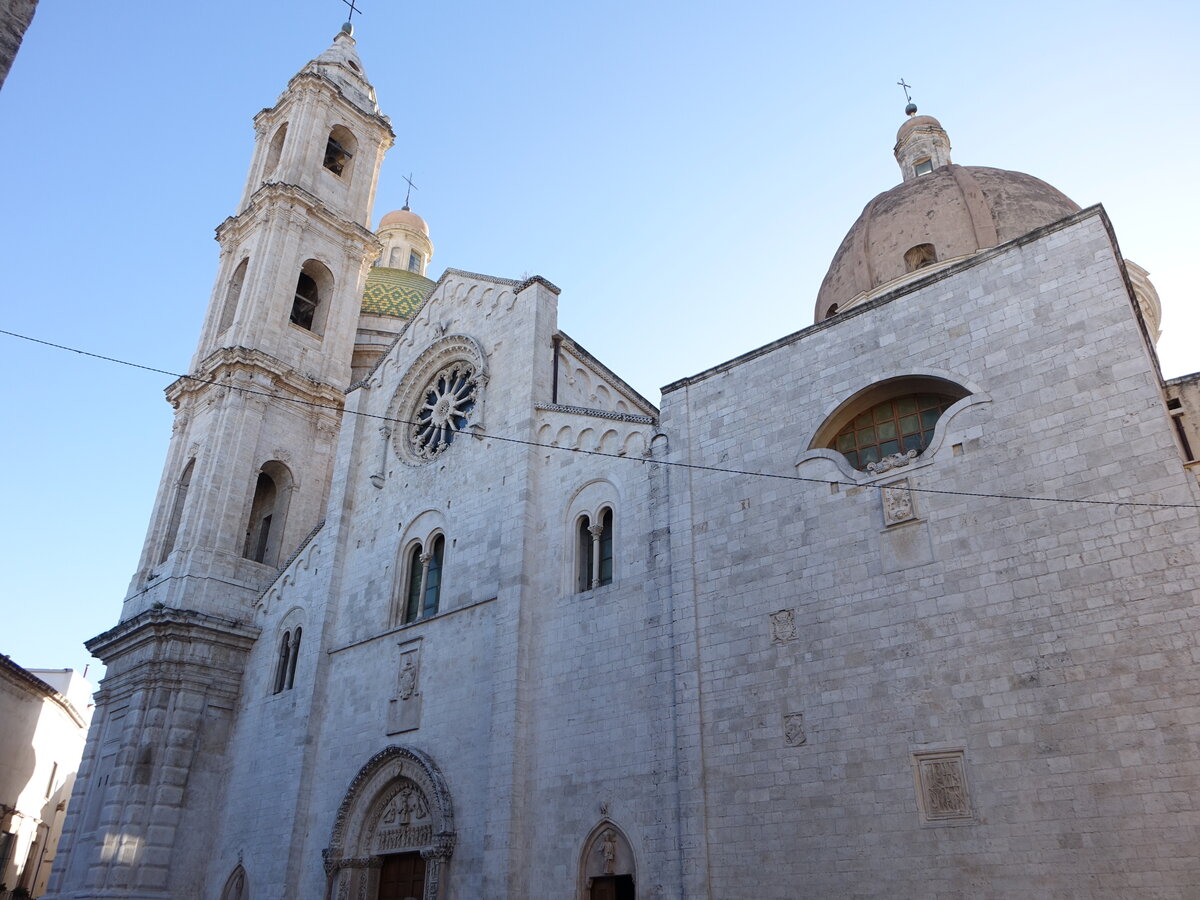 Bitetto, Kathedrale San Michele an der Piazza del Popolo (28.09.2022)