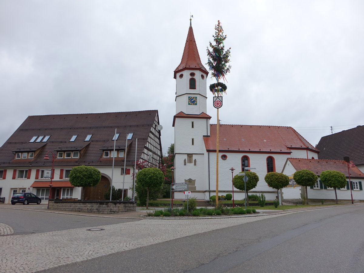 Bittelbronn, kath. St. Georg Kirche, erbaut 1687 (10.05.2018)